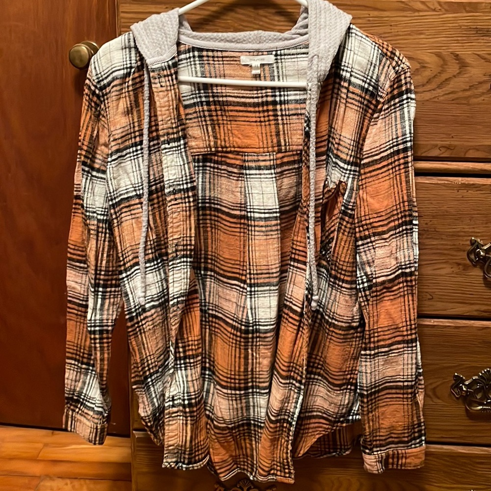 Used like new Maurice’s hooded flannel shirt